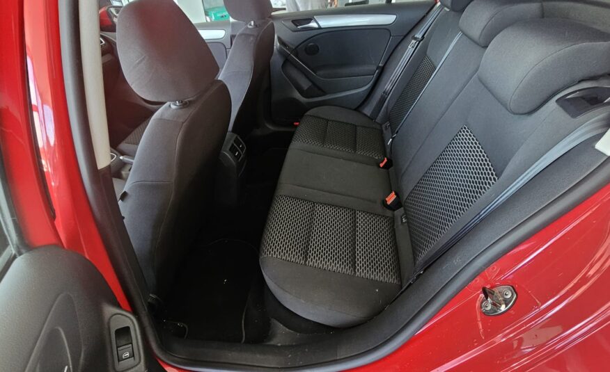 VOLKSWAGEN Golf 1.6 TDI