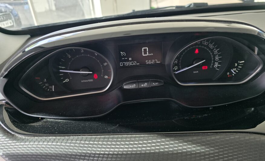 PEUGEOT 2008 1.6 hdi Style